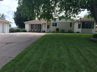 4203 Old Lakeport Rd, Sioux City, IA 51106