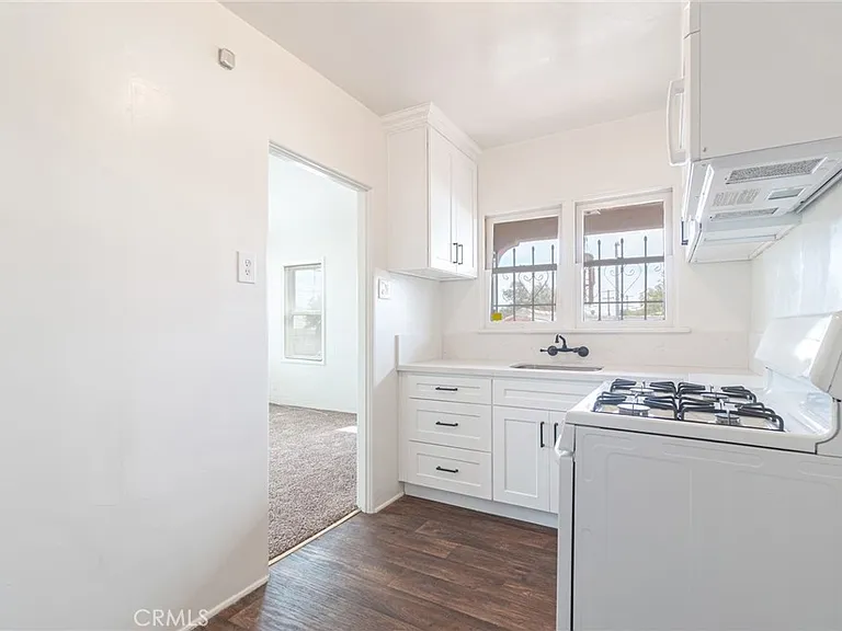 705 W 14th St #715 — Photo 5