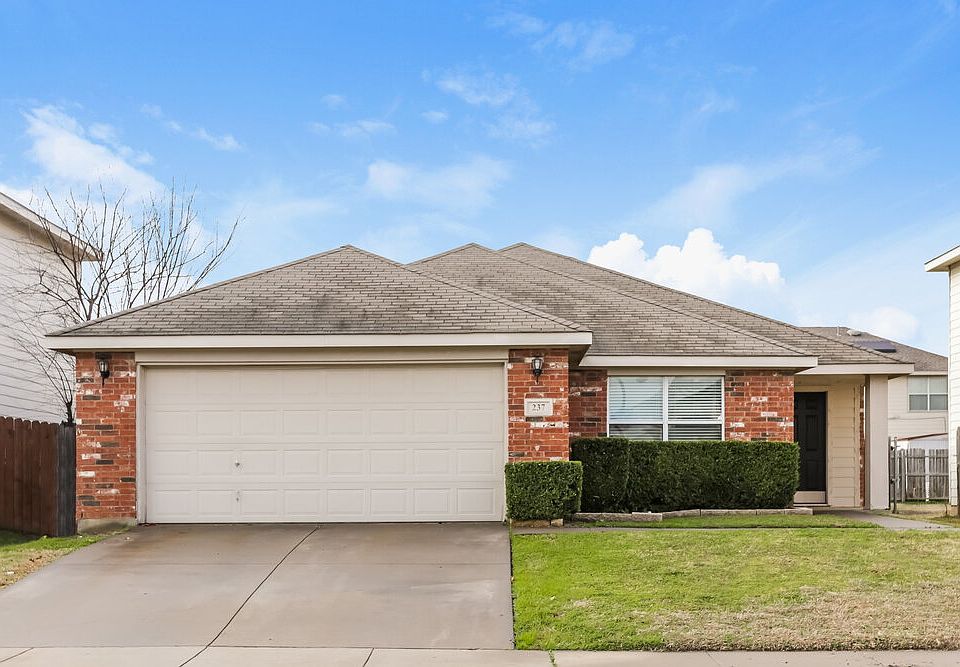 1st image of 237 Blairwood Dr