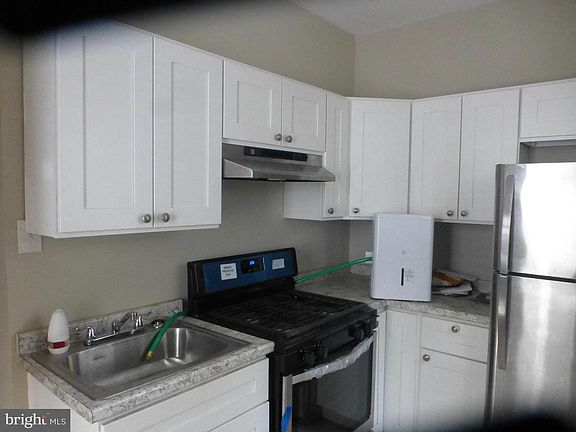 4th image of 4916 N 4th St