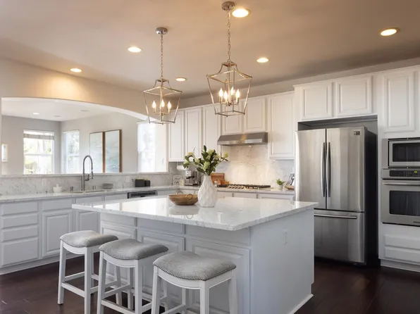 5030 Peninsula Point Dr, Seaside, CA 93955