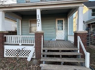 107 NW Taylor St, Topeka, KS 66603