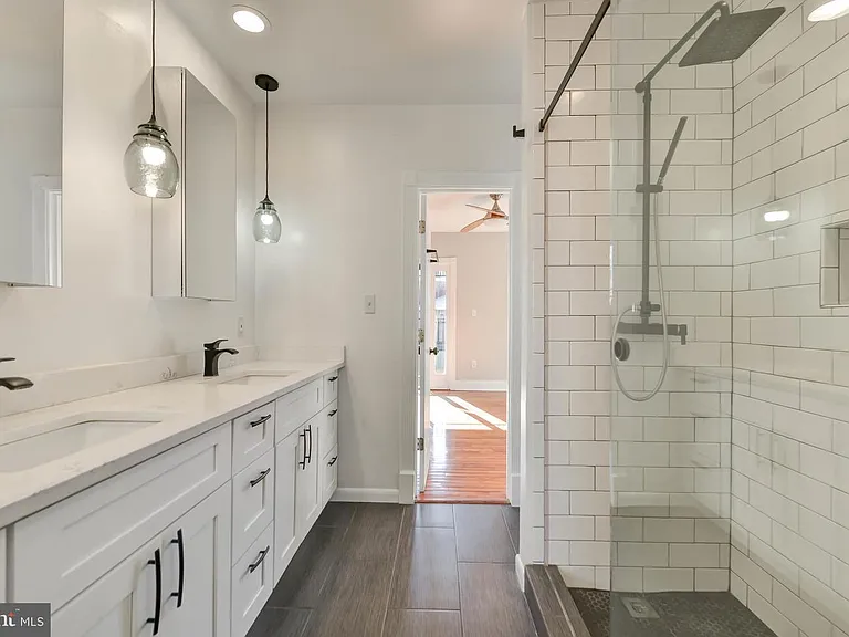 613 Florida Ave NW #2 — Photo 16