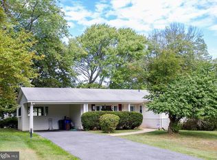 4810 S Haven Dr, Ellicott City, MD 21043