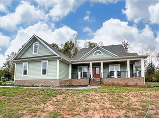 1009 Wilson Cove Ct, Alexis, NC 28006