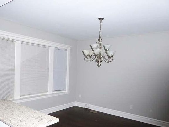 3rd image of 908 N Leclaire Ave #2