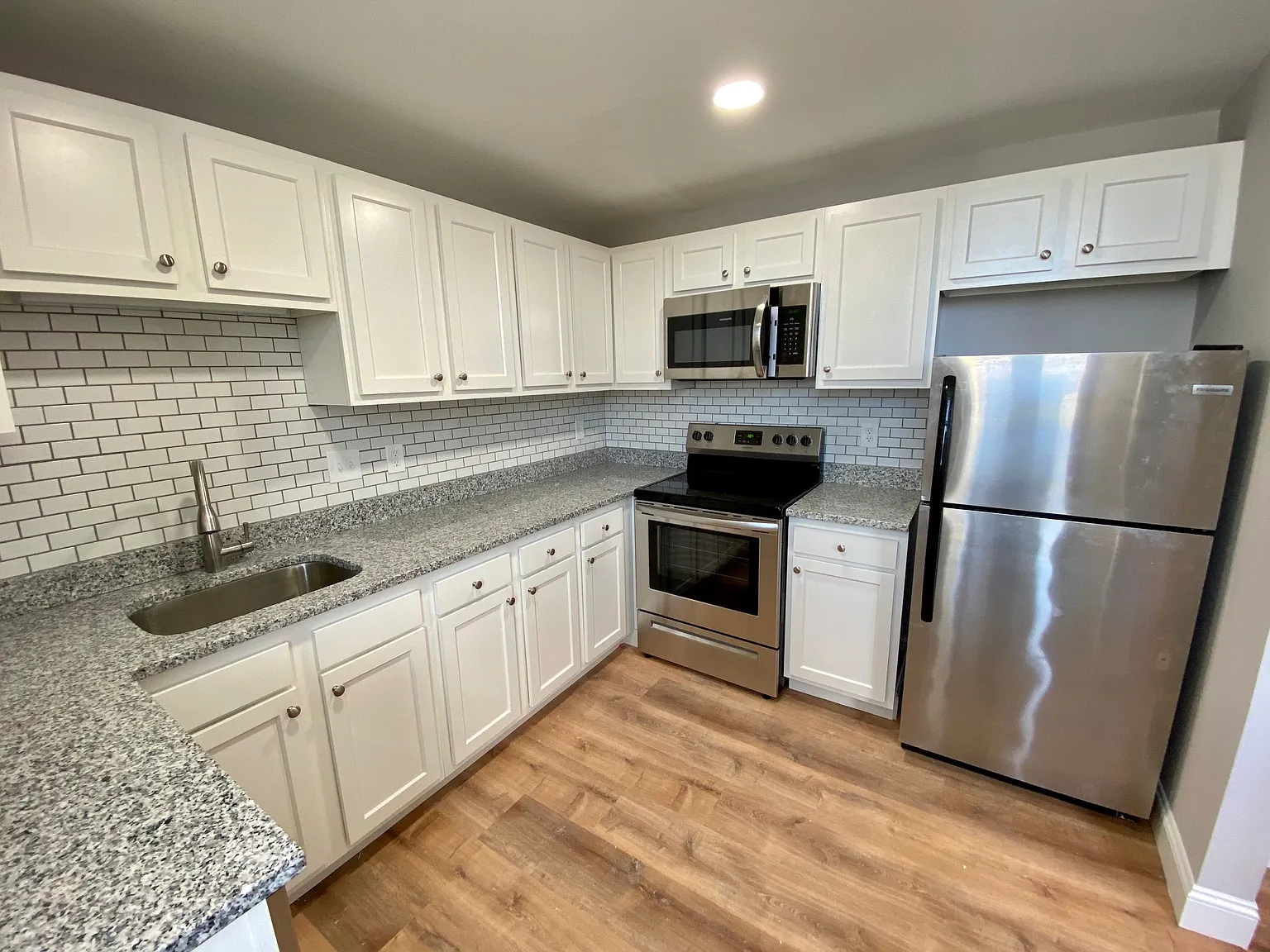 22 & 26 Vernon Street — Photo 4