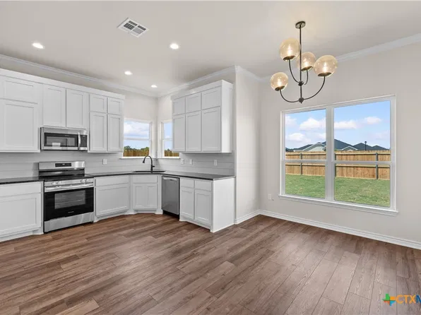 210 Creek Plum Ln, Temple, TX 76502