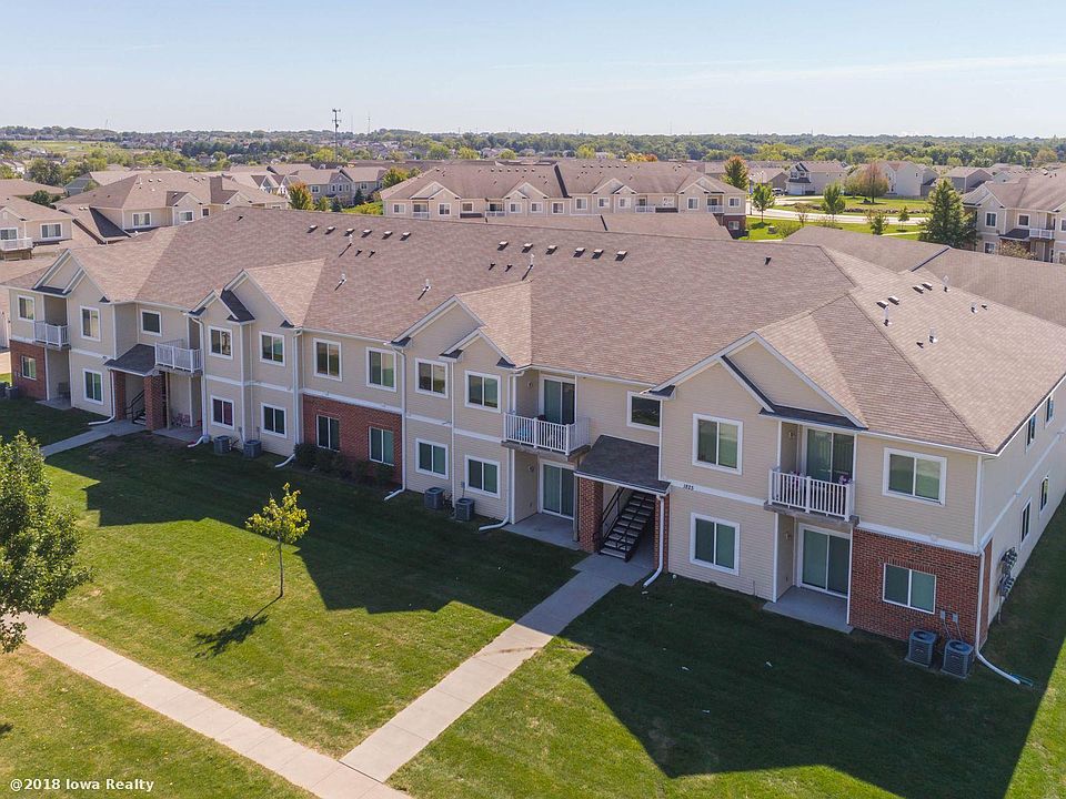 1st image of 1805 SW White Birch Cir Unit 14