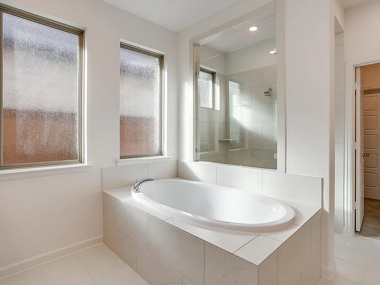 9344 Buckeye Bnd — Photo 36