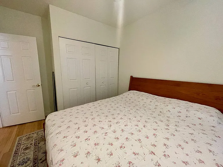 7015 N Wolcott Ave #2 — Photo 4