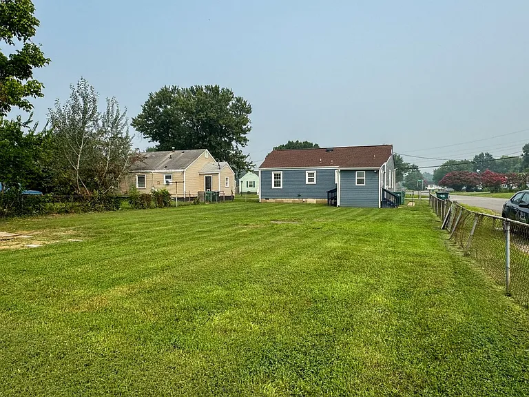 1809 Geffert Dr — Photo 26