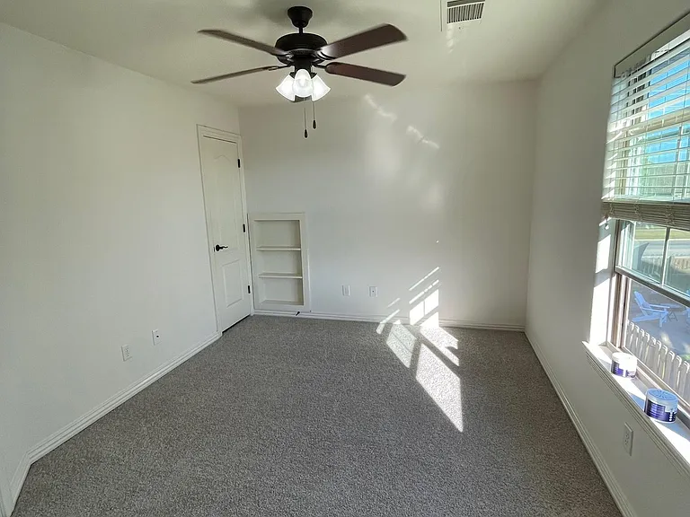 4201 Layton Rd — Photo 32