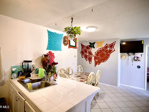 5th image of 636 Paseo La Perla