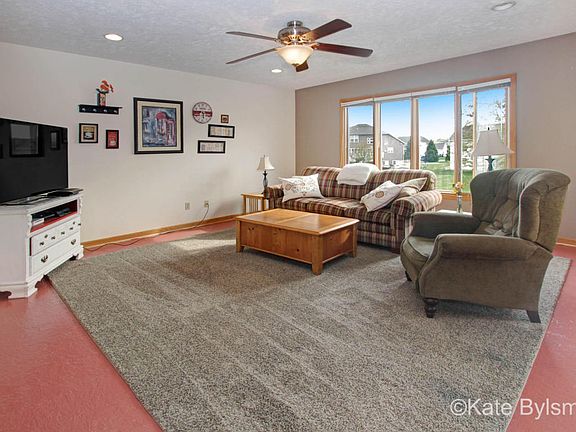 2nd image of 4349 Redstone Ct SW
