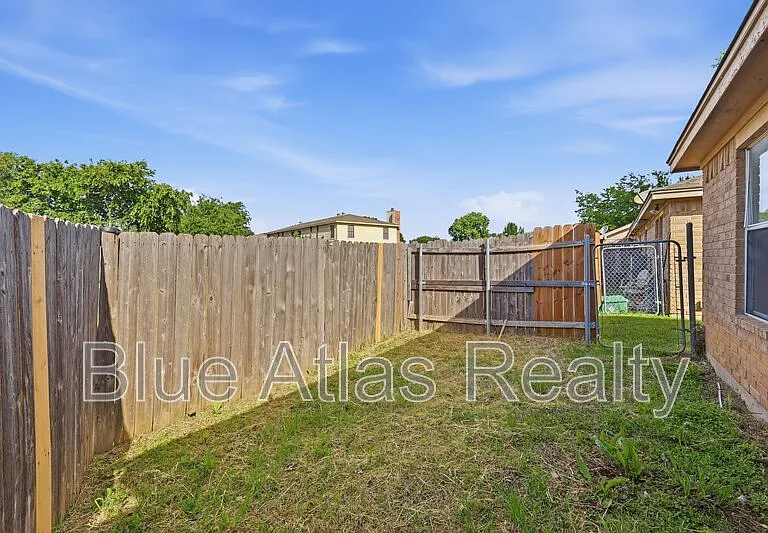125 Cambridge Dr #4 — Photo 12