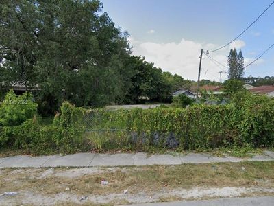 2121 NW 45th St, Miami, FL, 33142