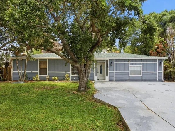325 NW Dearman Street, Port St Lucie, FL 34983
