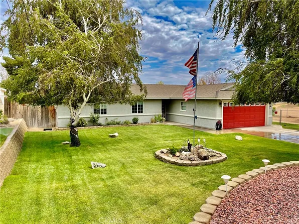 18538 Live Oak St, Hesperia, CA 92345