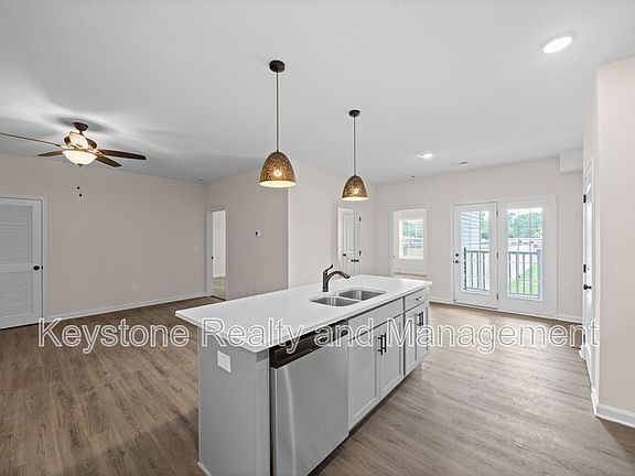 4th image of 15 Millswood Dr #D-308