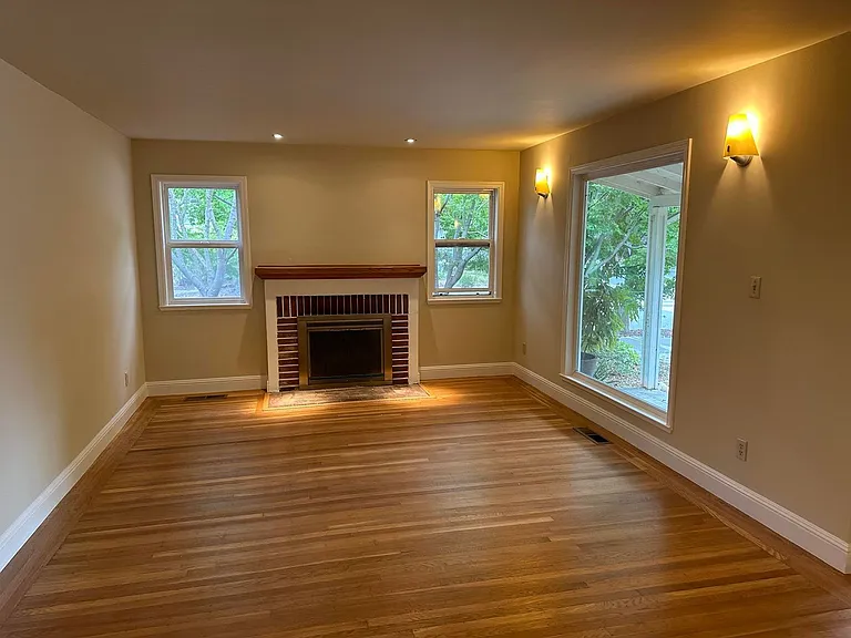 535 Central Ave — Photo 2
