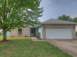 1428 W Macon St, Carthage, MO 64836