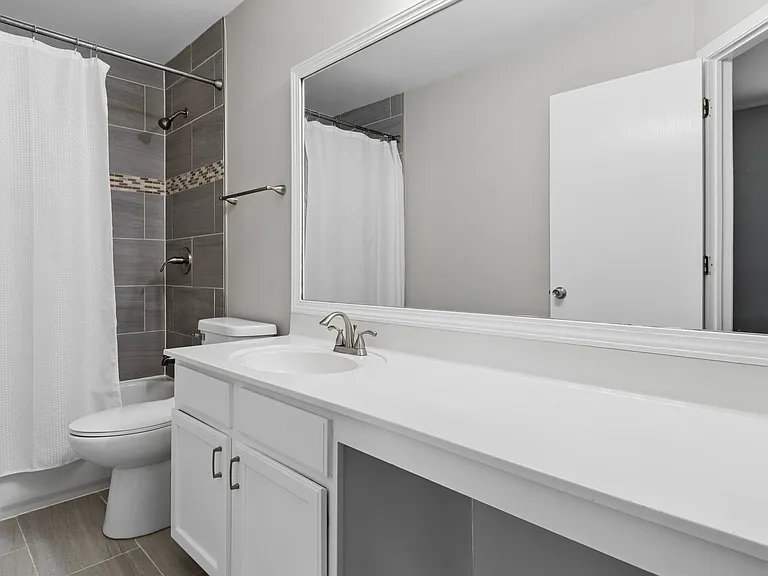 13943 S Oakdale Cir — Photo 4