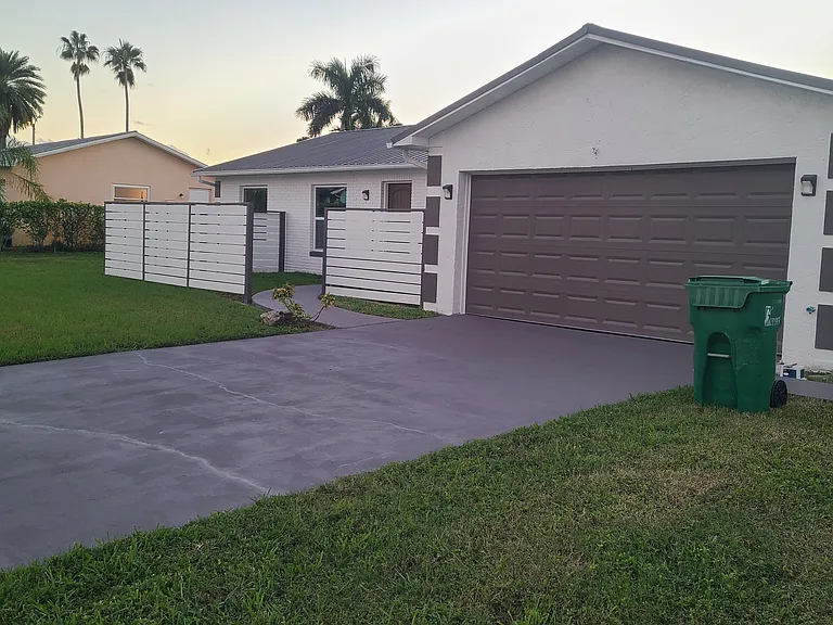1815 N Banana River Dr — Photo 2
