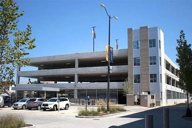 Innova Apartments — Photo 51