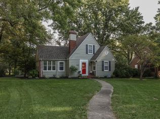 5322 Sycamore Dr, Roeland Park, KS 66205