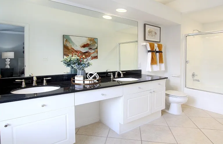 824 Bering Dr — Photo 7