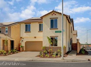2980 E Escarpa Dr, Fresno, CA 93730
