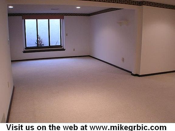 5th image of 2262 N Longwood Cir