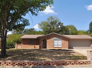 6983 Cox Ln, Fort Worth, TX 76182
