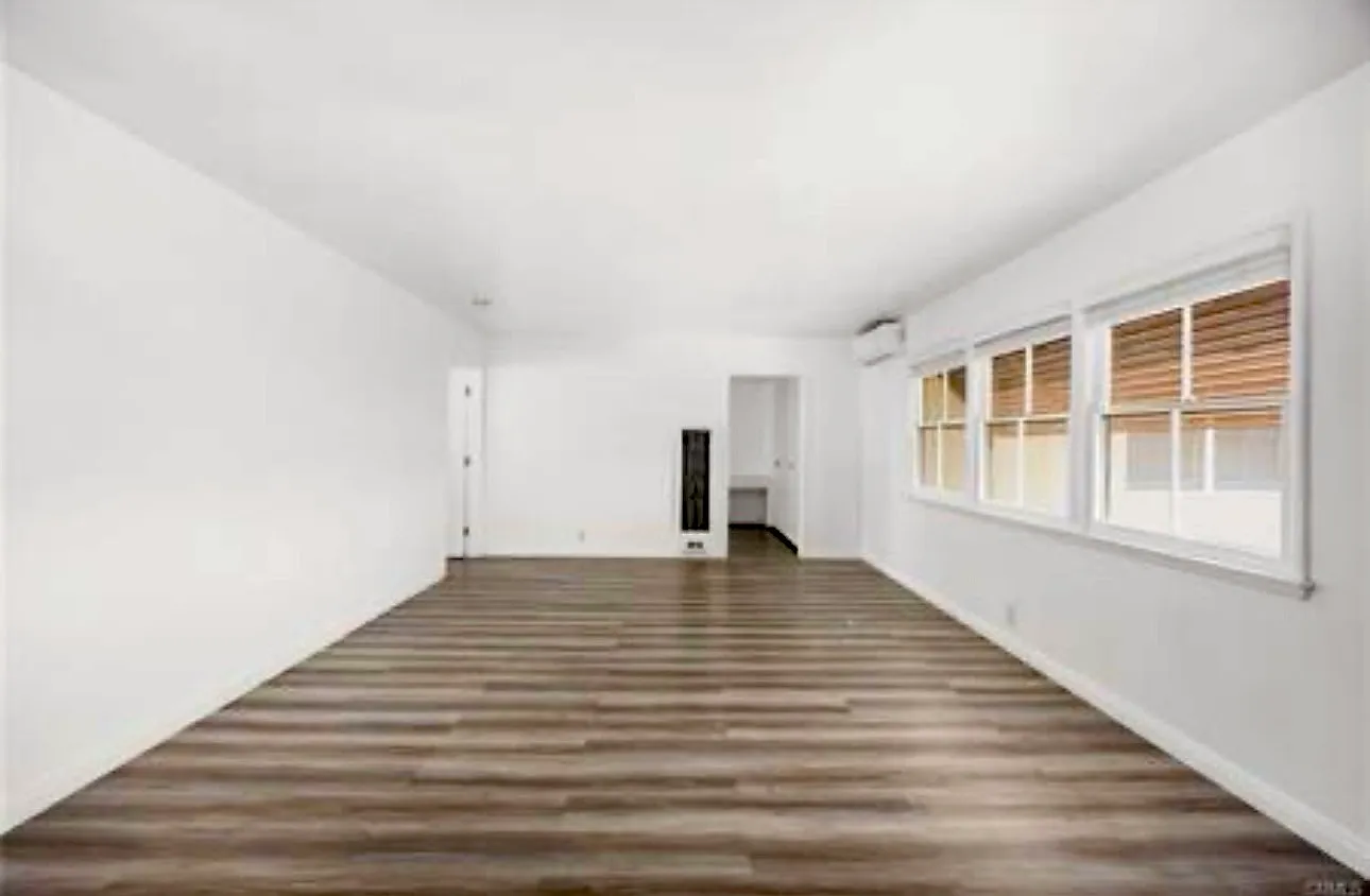 2 bed, 1000 sqft, $2,795 — Photo 4
