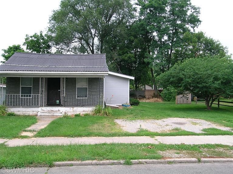1st image of 306 S Kalamazoo St