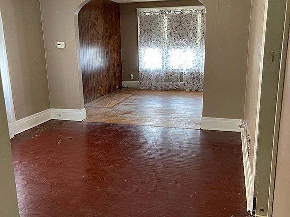 5th image of 93 Elgas St #1