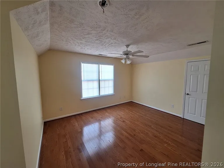 1941 Abbeydale Ln — Photo 18
