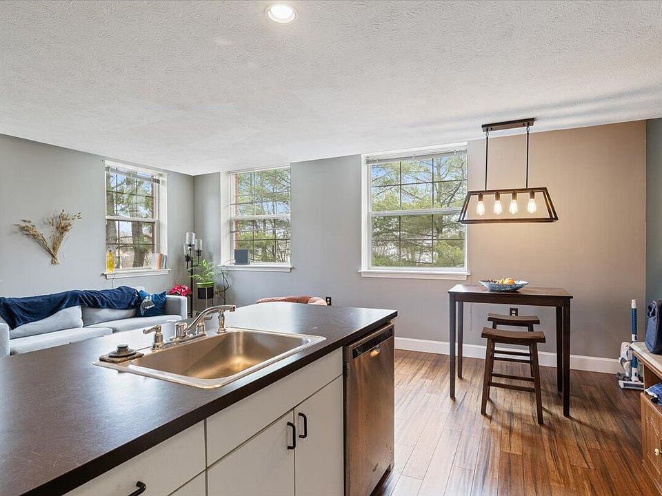 45 Western Ave Biddeford ME Zillow