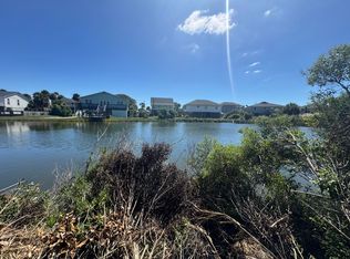 211 Lilly St, Edisto Island, SC 29438