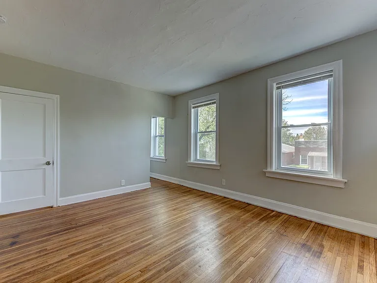 3953 Tholozan Ave — Photo 3