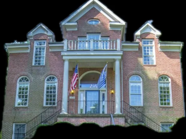 1026 26th St S, Arlington, VA 22202