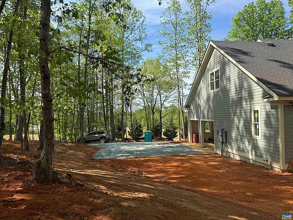 5th image of 4360 Garth Rd