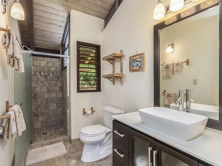 4701 Kawaihau Rd #B201 — Photo 10