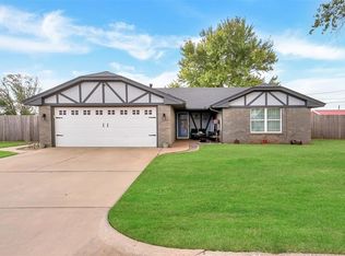 120 W Maple St, Cordell, OK 73632