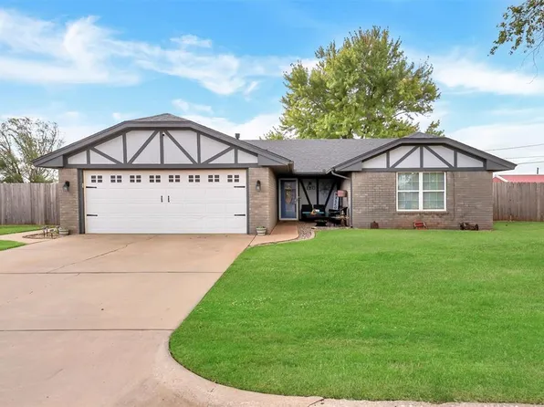 120 W Maple St, Cordell, OK 73632