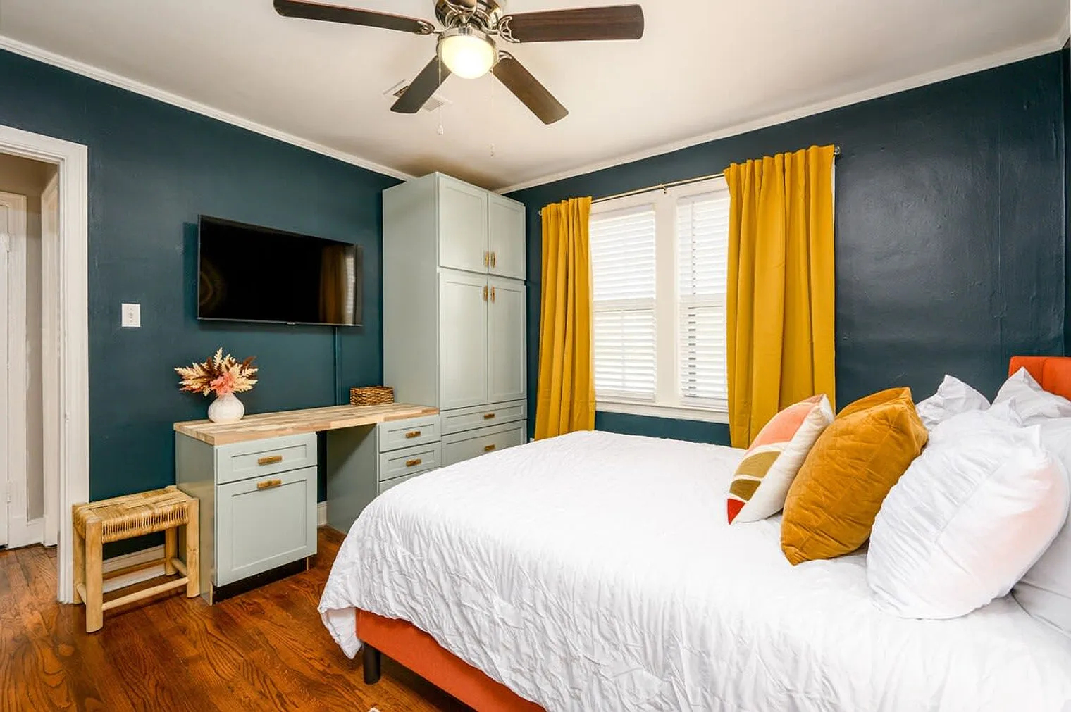 1 bed, 1.0 bath, $1,788 — Photo 4