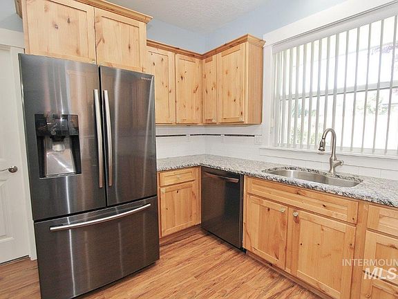 5th image of 805 W Arbor Pointe Way