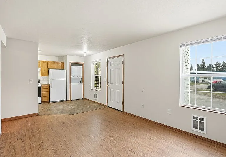 13221 E 31st Ct #2 — Photo 7