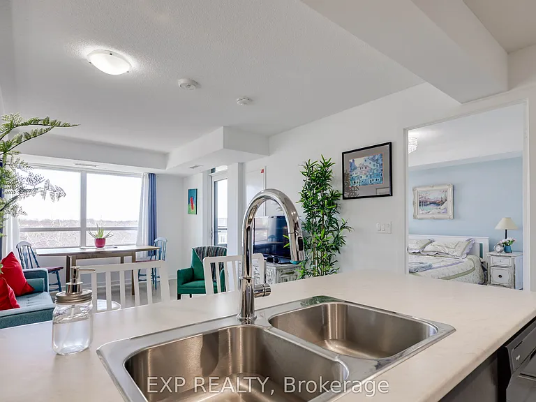 8 Trent Ave #410 — Photo 25